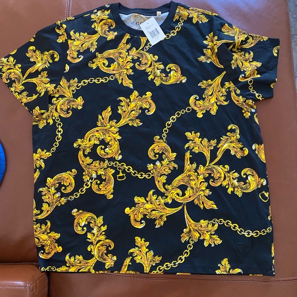 Guess Other - Guess Mens t-shirt. Size XL